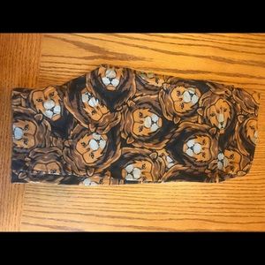 BNWOT VERY HTF Lion 🦁 King OS Leggings!!
